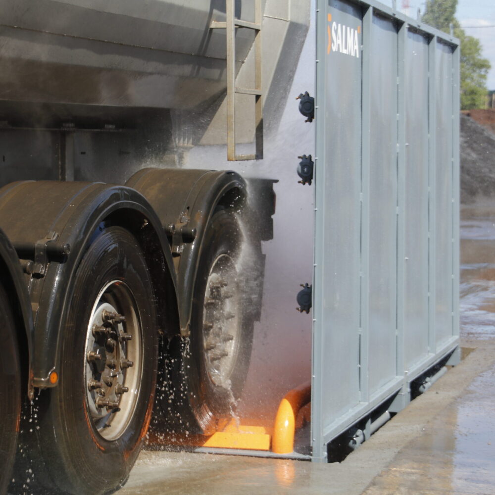 4. Limpieza de ruedas y bajos de camiones